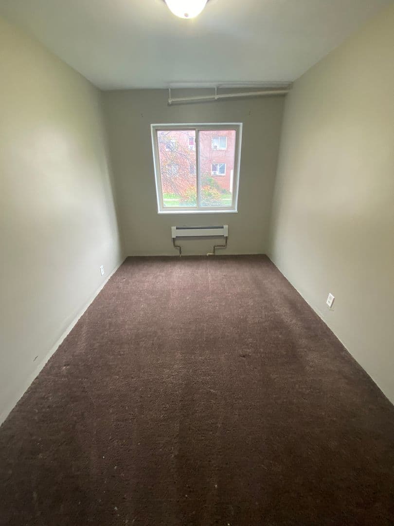 Ft. Wayne Apartment: 2301 Florida Dr.