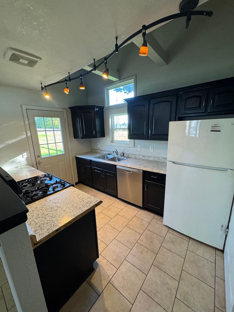 Fort Wayne House: 1326 Lofton Way