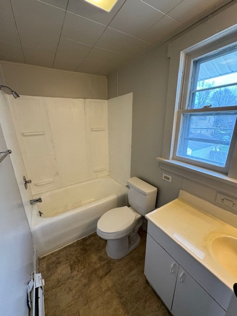 Fort Wayne House: 1516  Bayer Ave