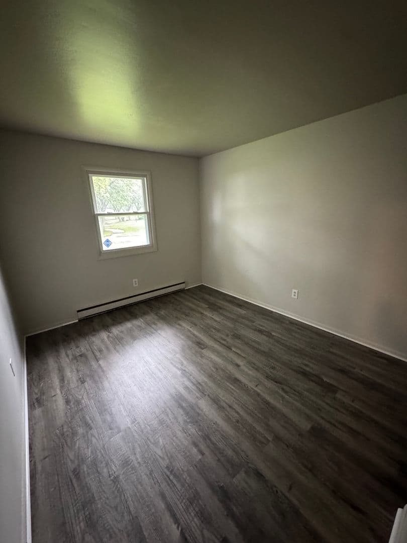 Fort wayne House: 2002 Montford Dr