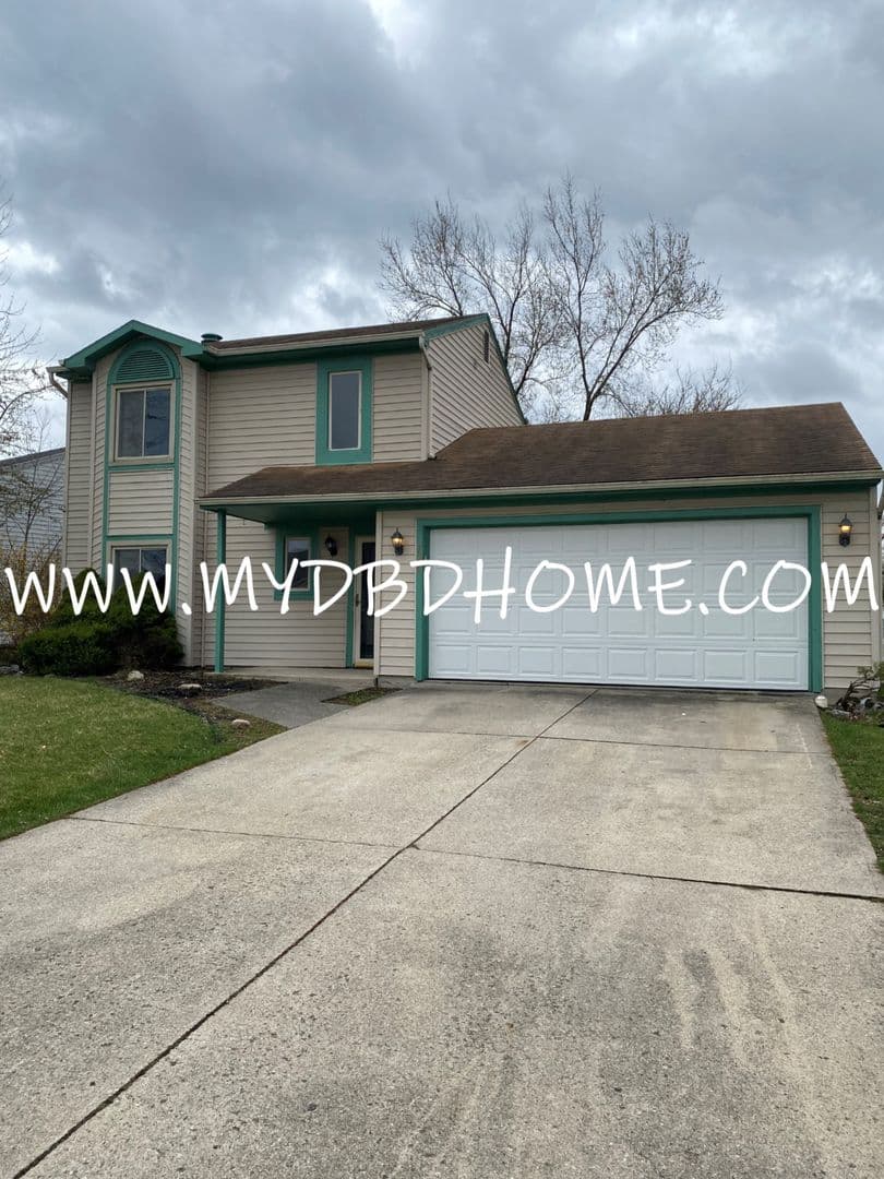 Fort Wayne House: 726 Aurora Knoll Lane