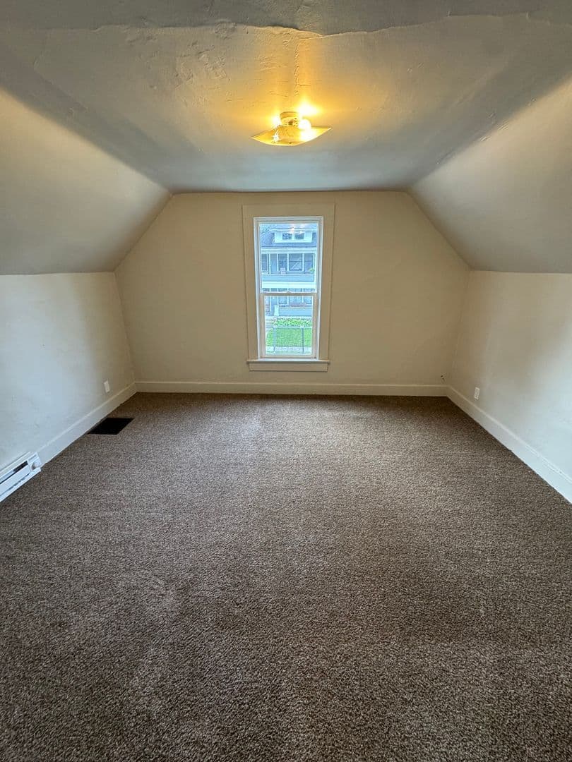 Ft. Wayne House: 1150 Kinnaird Ave