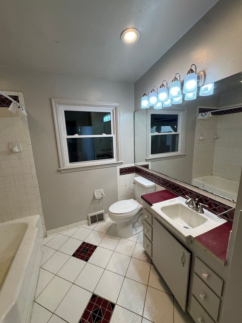 Fort Wayne House: 4145 Meda Pass