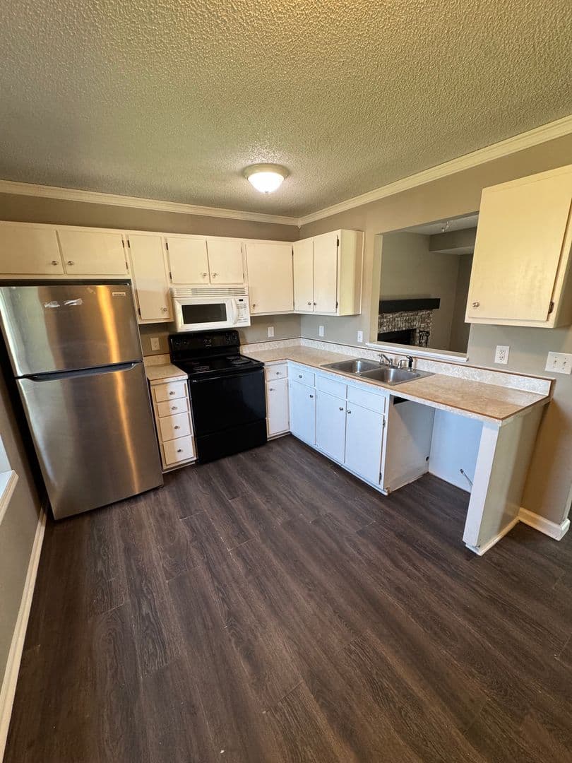 Fort Wayne House: 726 Aurora Knoll Lane