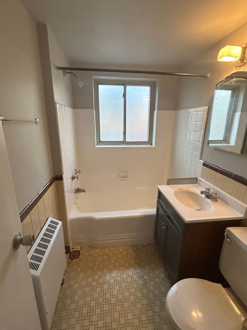 Ft. Wayne Apartment: 2301 Florida Dr.