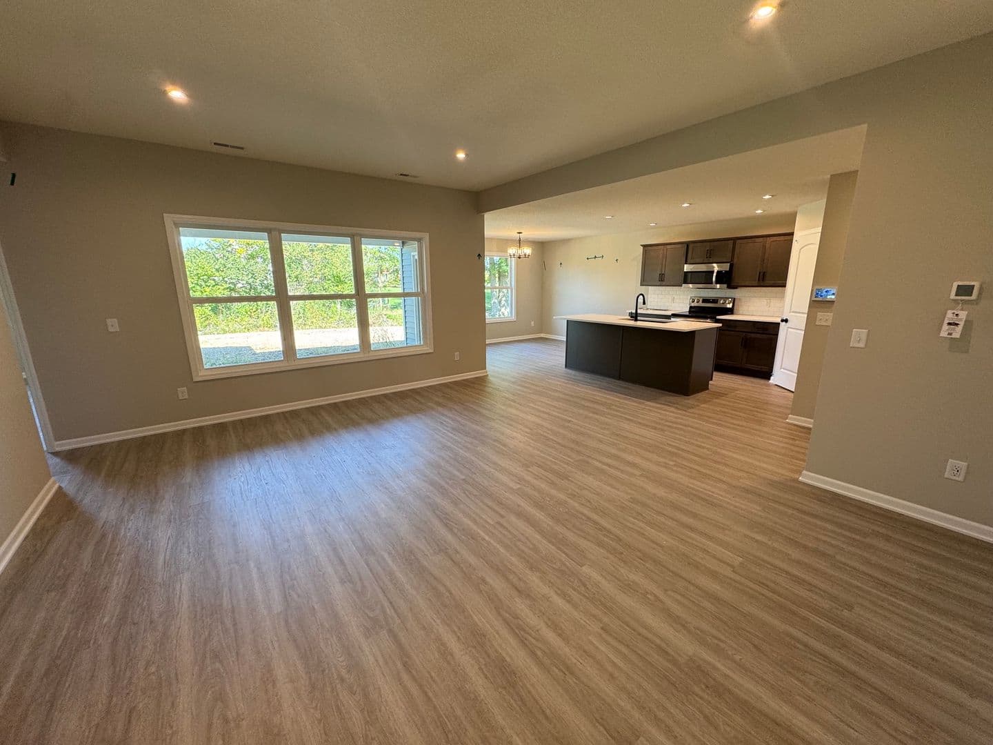 Fort Wayne House: 377 Forecast Cove