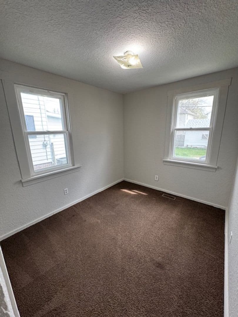 Fort Wayne House: 1516  Bayer Ave