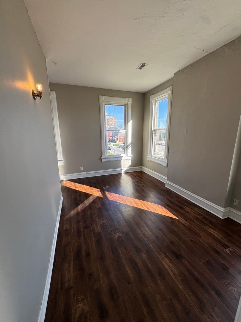 Fort Wayne Apartment: 601 W Wayne St