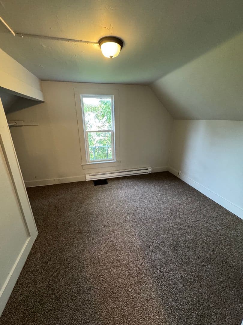 Ft. Wayne House: 1150 Kinnaird Ave