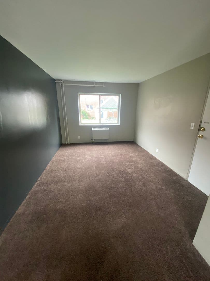 Ft. Wayne Apartment: 2301 Florida Dr.