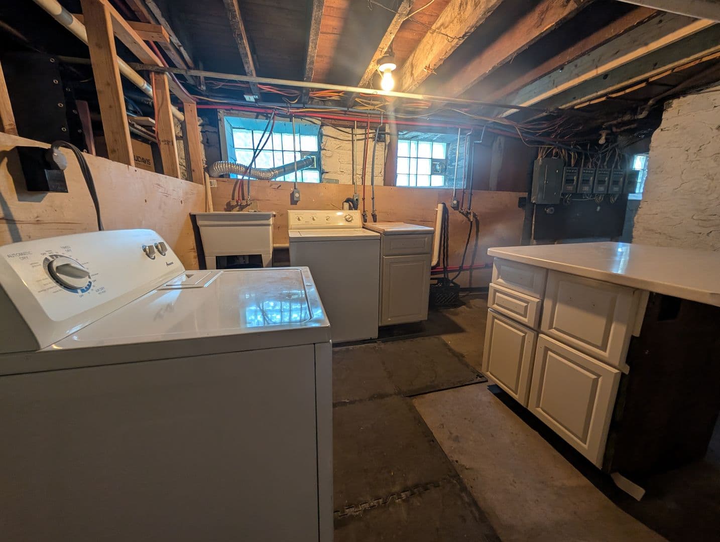 Cincinnati Apartment: 5118 Globe Ave