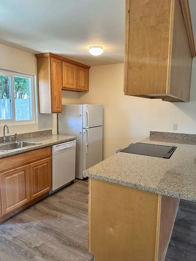 Napa House: 3985 Dunhill