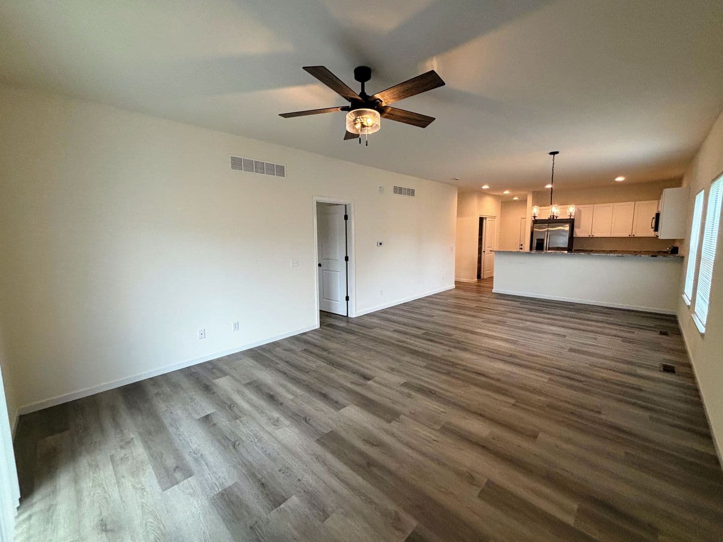 Wentzville Townhome: 505 Dogleg ct.