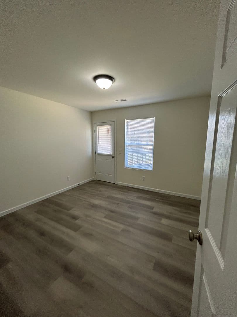 Moscow Mills Apartment: 4 Quail Run Blvd.