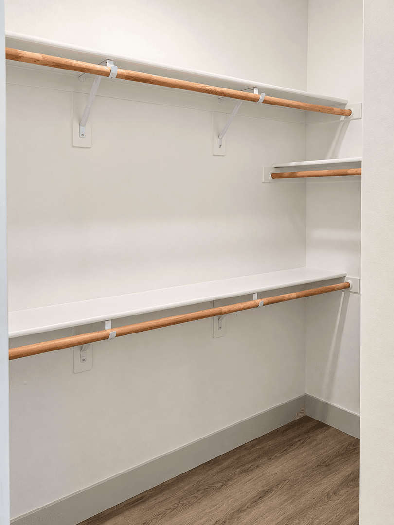 Reno Apartment: 529-543 W 1st St & 100-114 Bell St