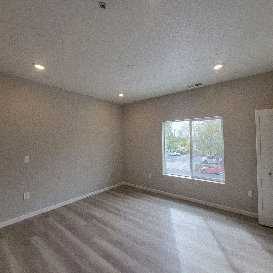 Reno Apartment: 397 W 10th Street