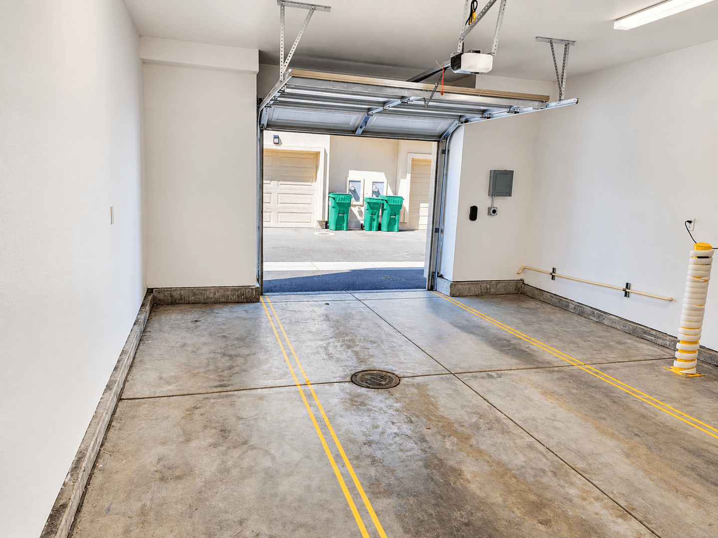 Reno Apartment: 529-543 W 1st St & 100-114 Bell St