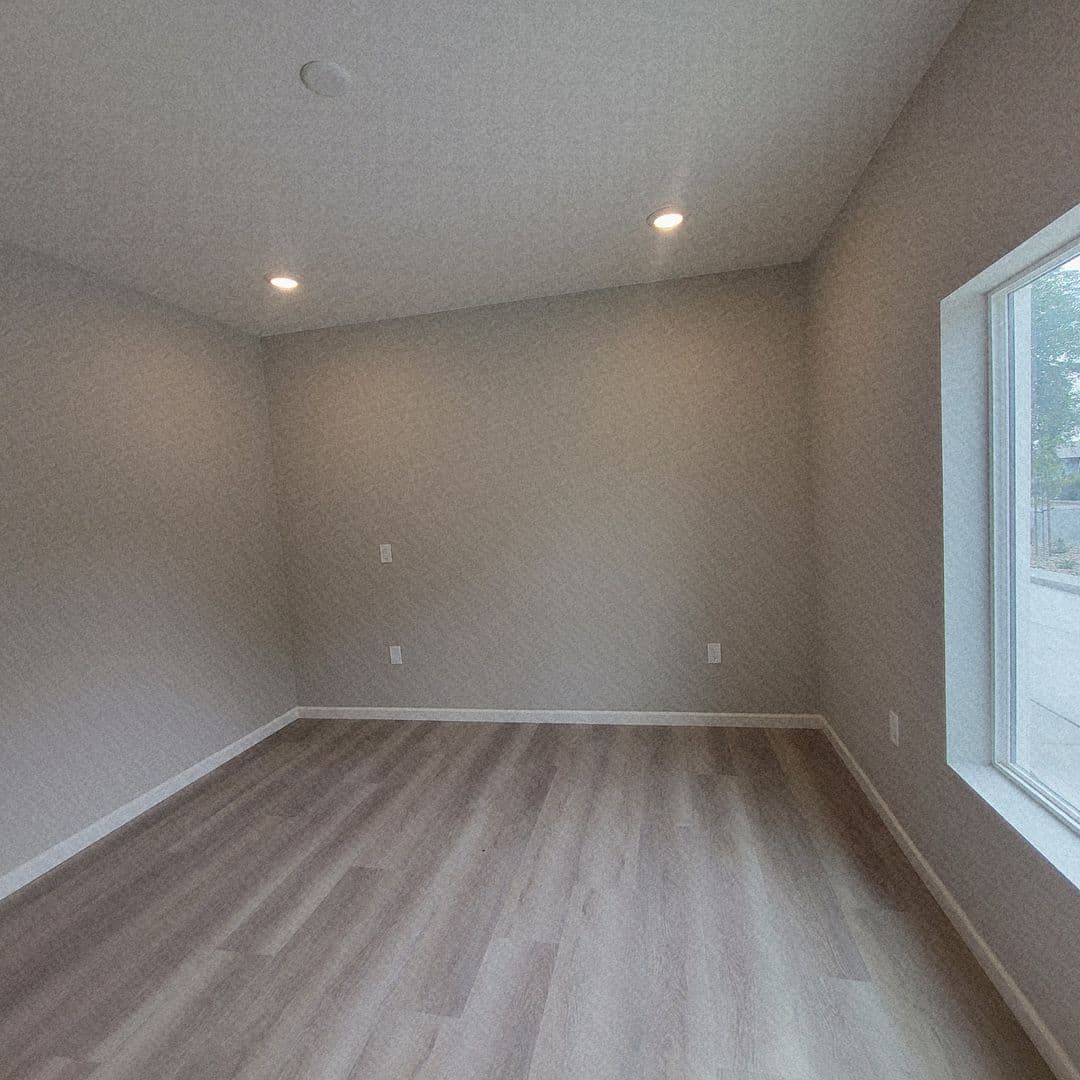 Reno Apartment: 397 W 10th Street