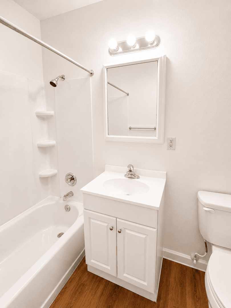 Reno Apartment: 1385-1445 W 7th Street