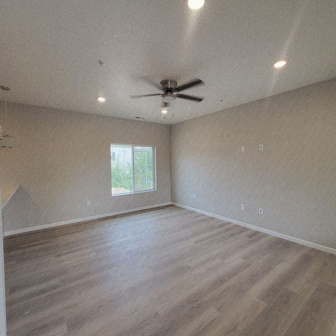 Reno Apartment: 397 W 10th Street