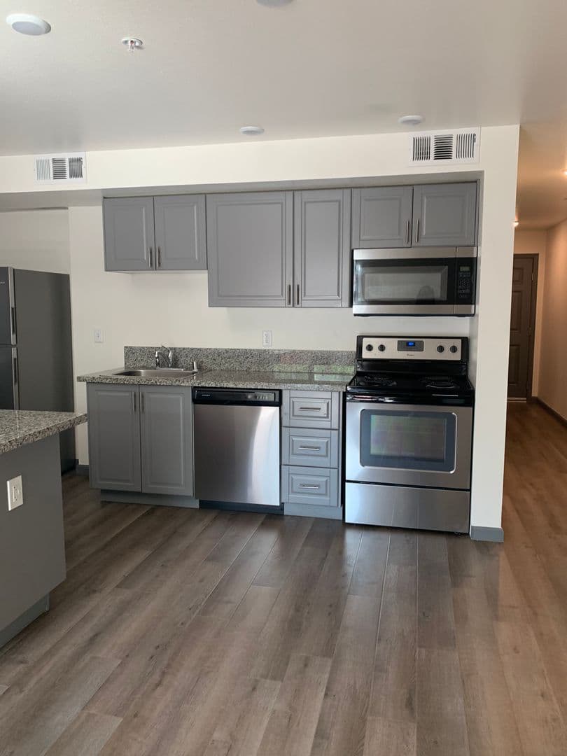 Reno Apartment: 1385 N Virginia St.