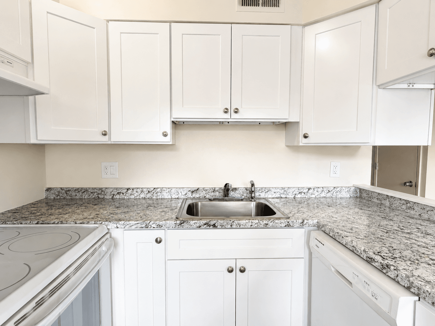 Sparks Apartment: 2555 G Street