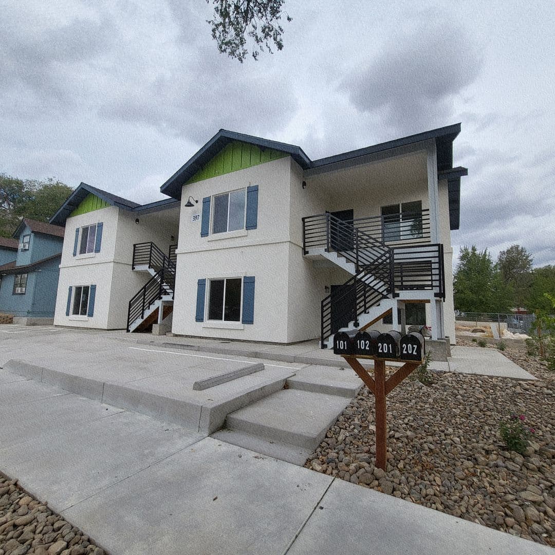 Reno Apartment: 397 W 10th Street