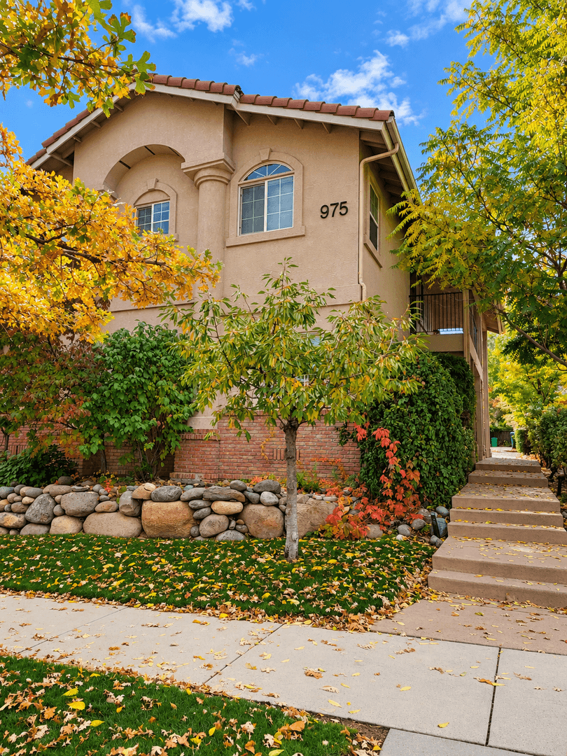 Reno Apartment: 975 Humboldt St