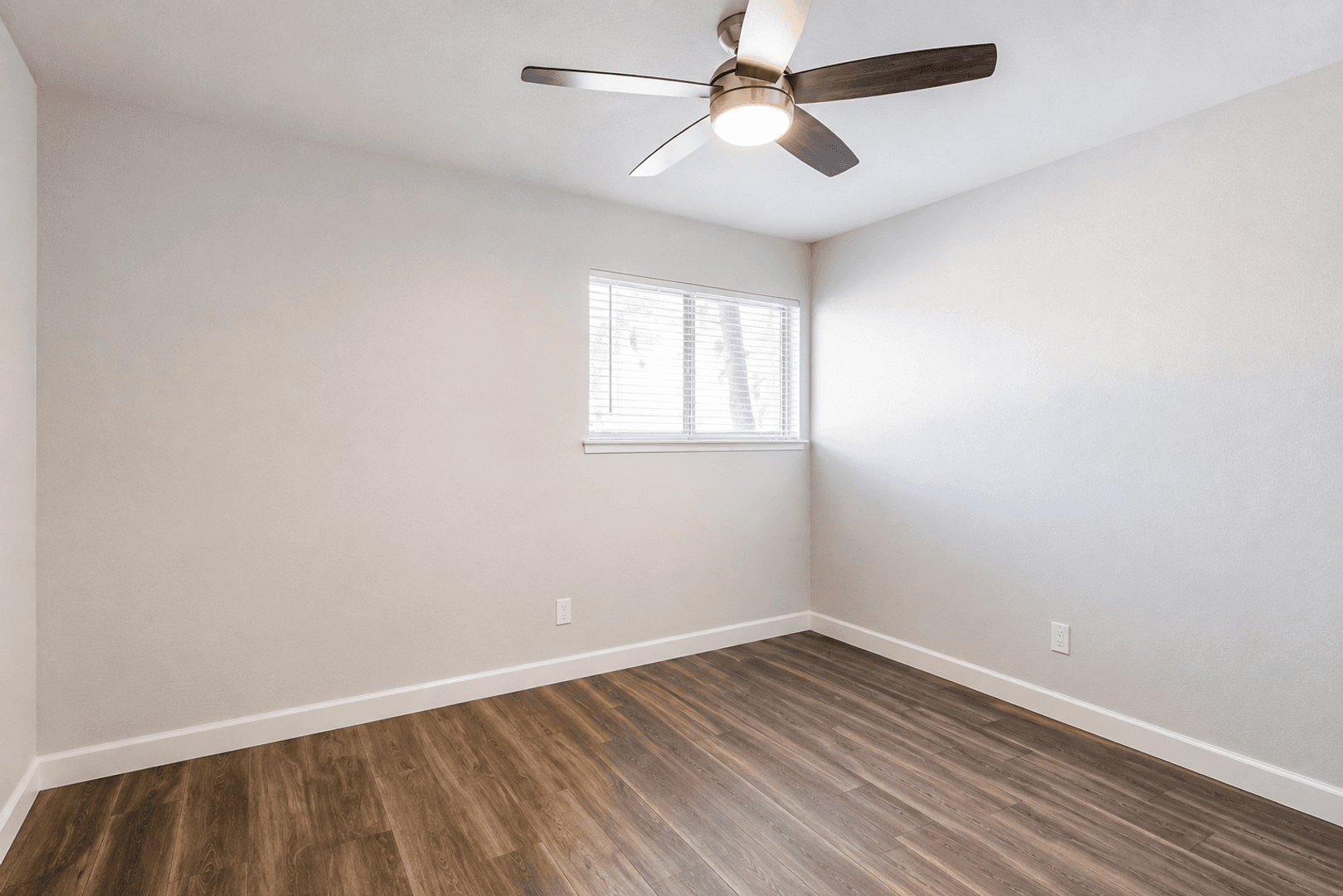 Reno Apartment: 300 W Pueblo Street