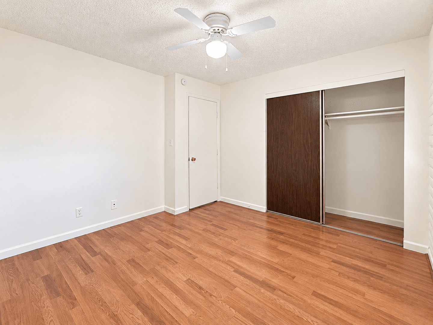 Reno Apartment: 625 University Terrace