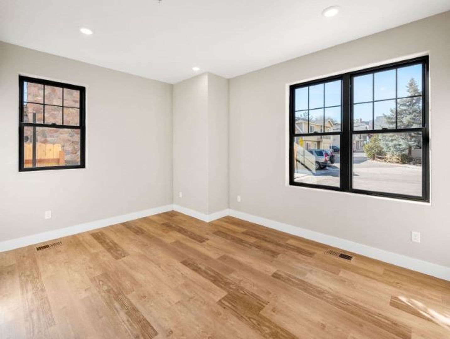 Reno Apartment: 734 Tahoe Street