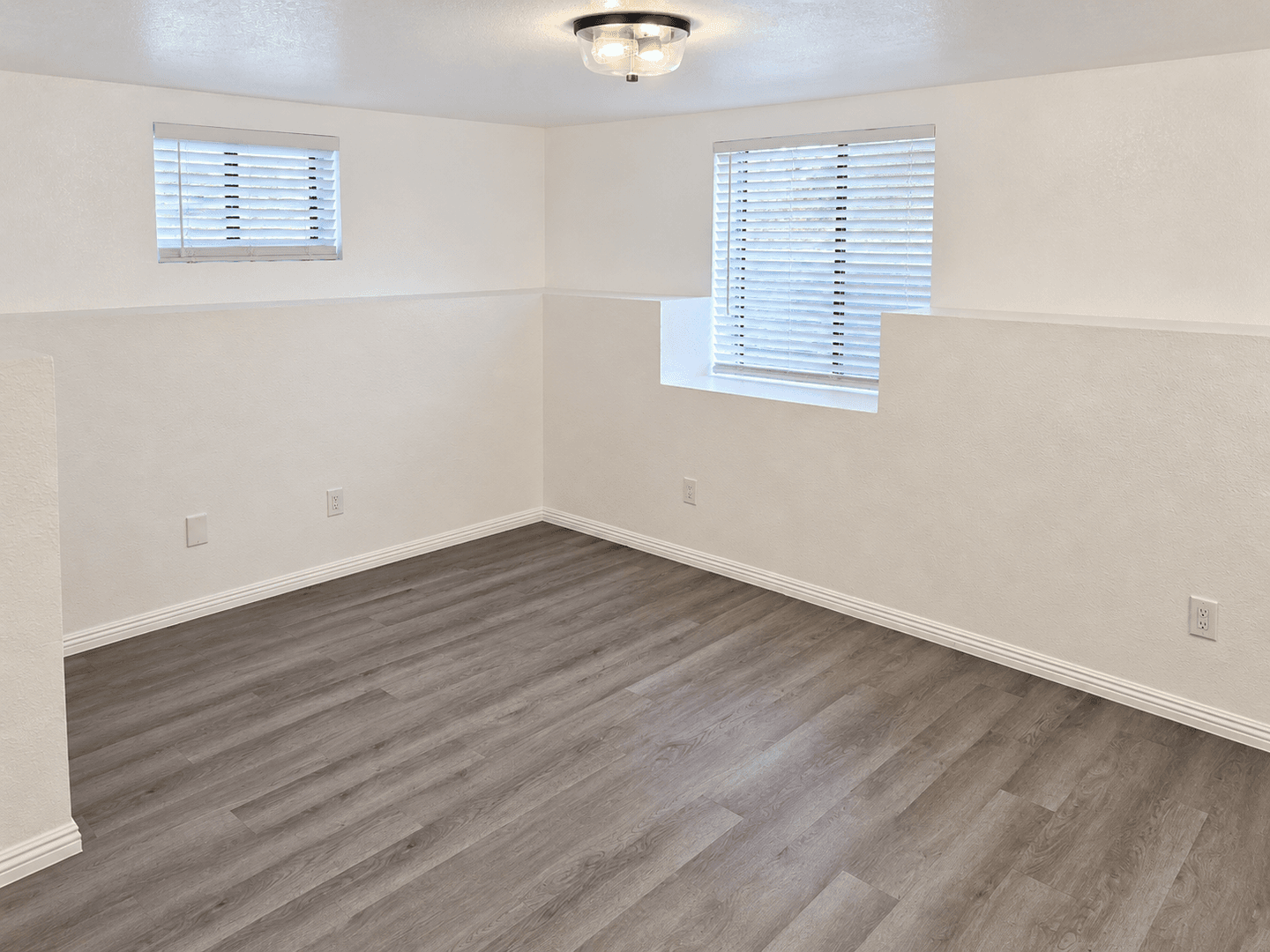 Sparks Apartment: 737 16th St