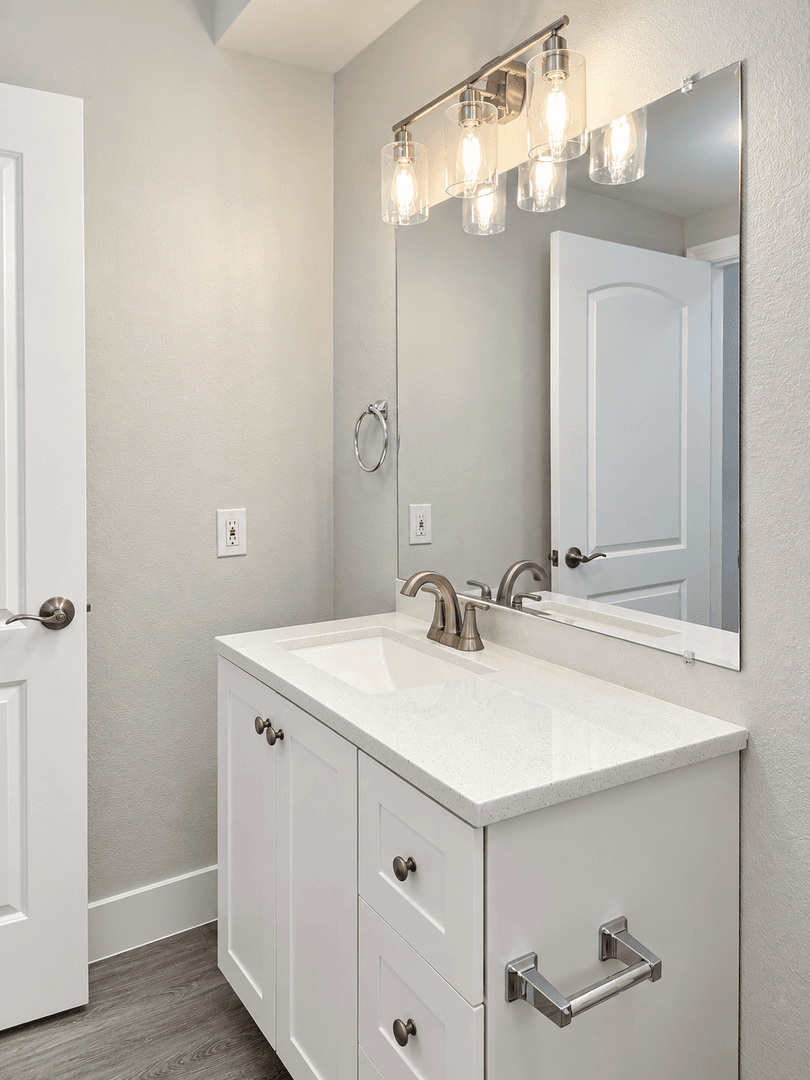 Reno Apartment: 975 Humboldt St