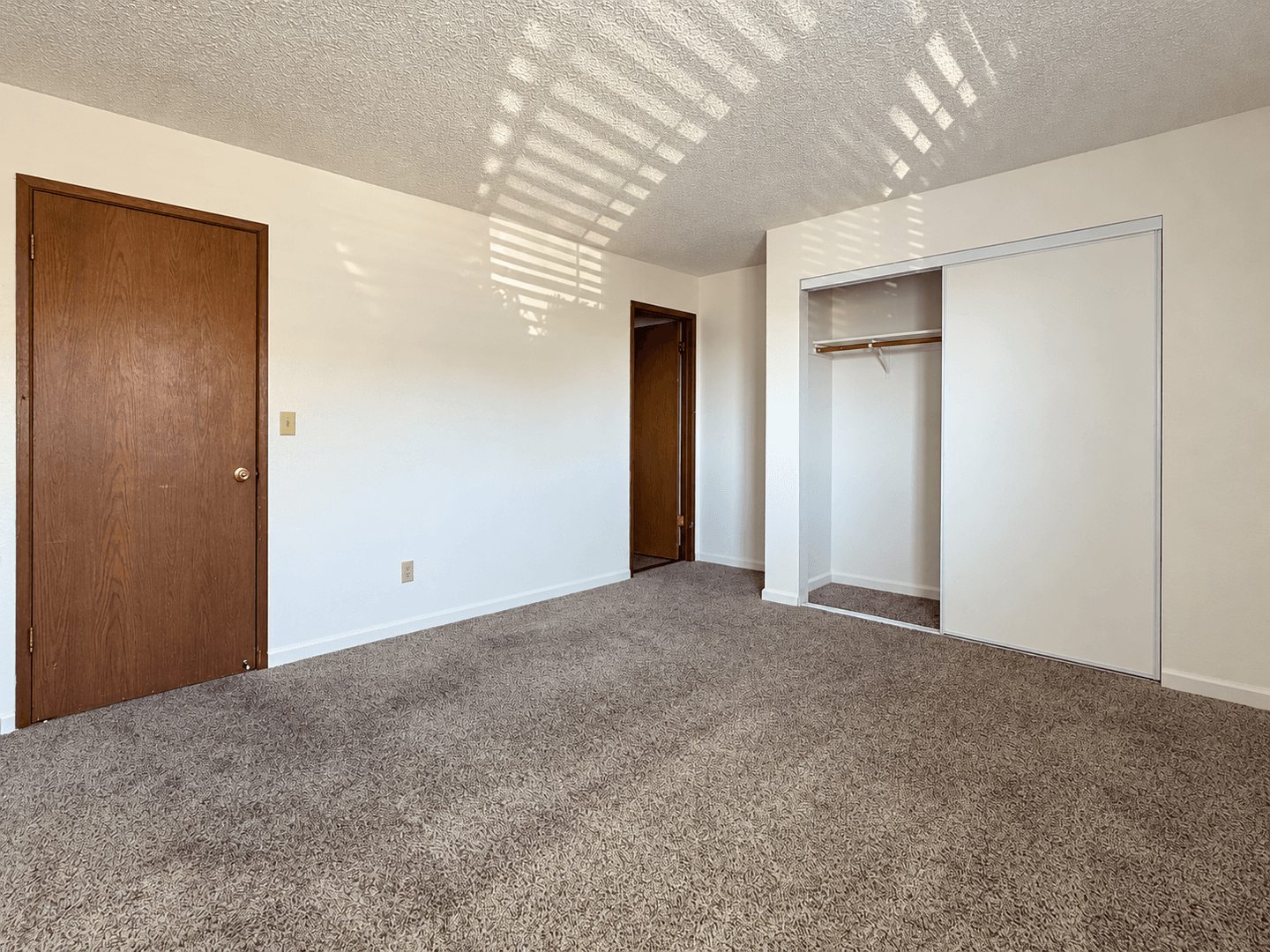 Reno Apartment: 102 Moraine Way