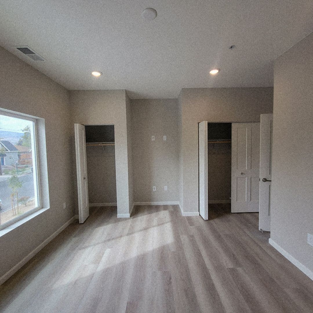 Reno Apartment: 397 W 10th Street