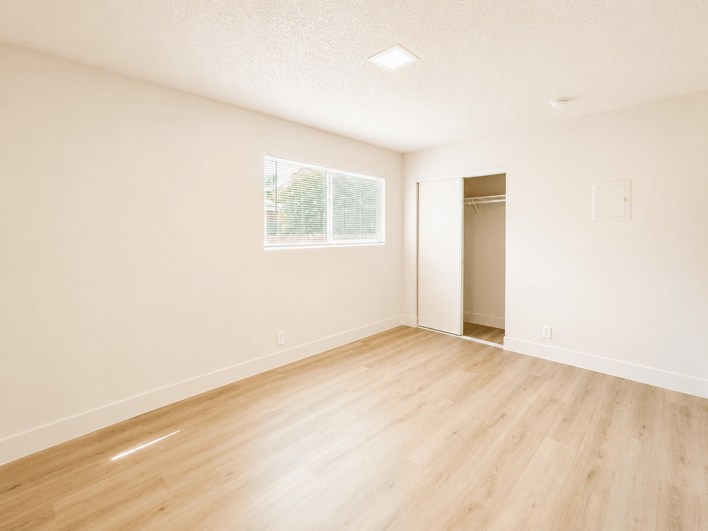 Sparks Apartment: 2555 G Street