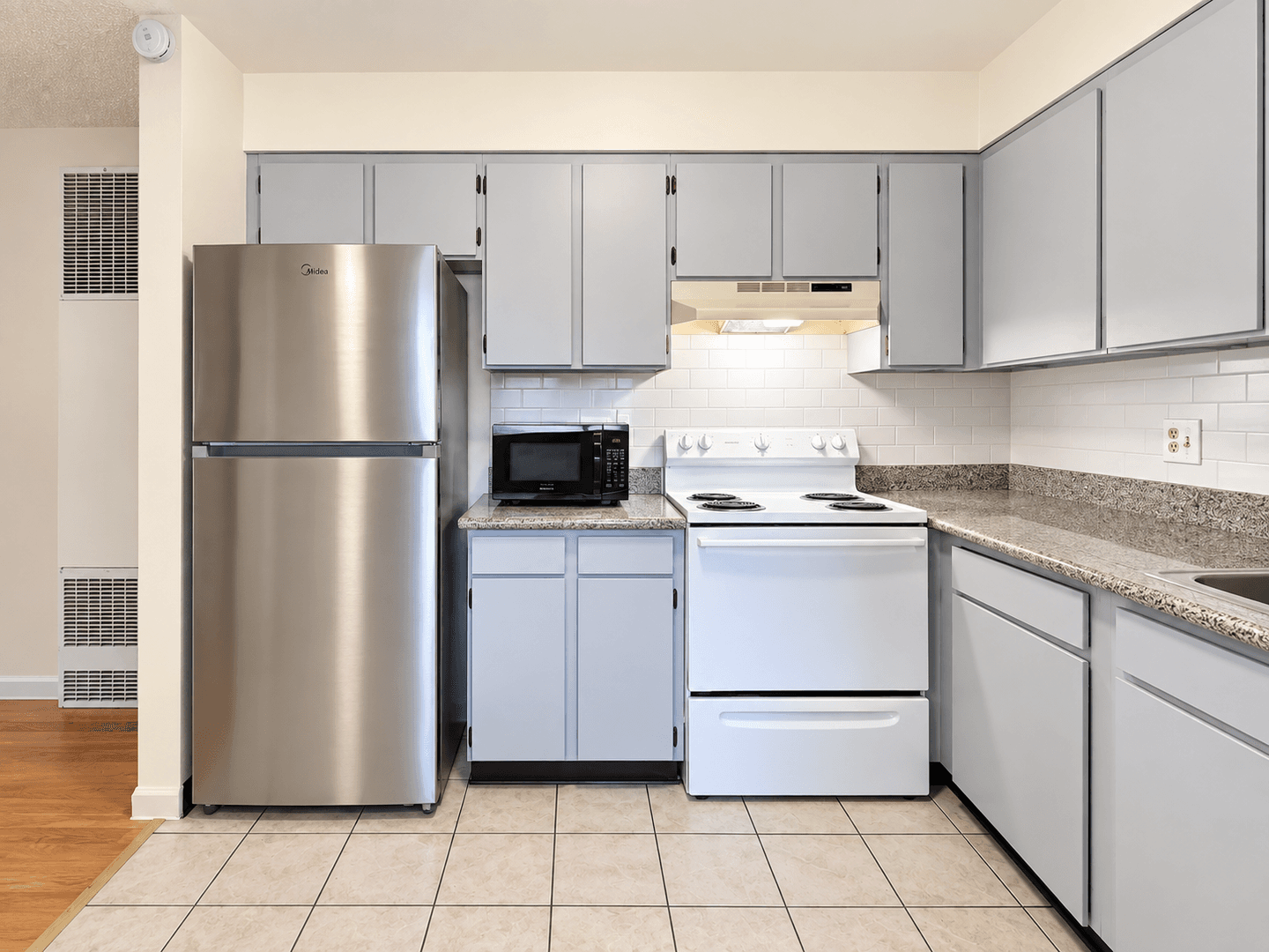 Reno Apartment: 625 University Terrace
