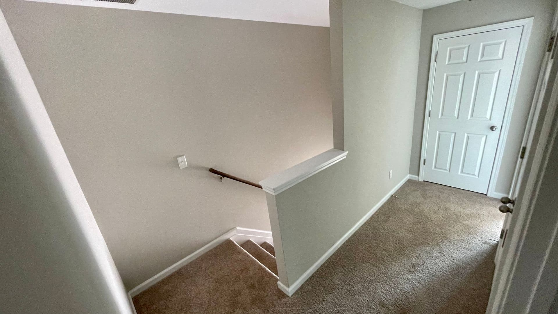 Lexington Apartment: 456 S. Church St
