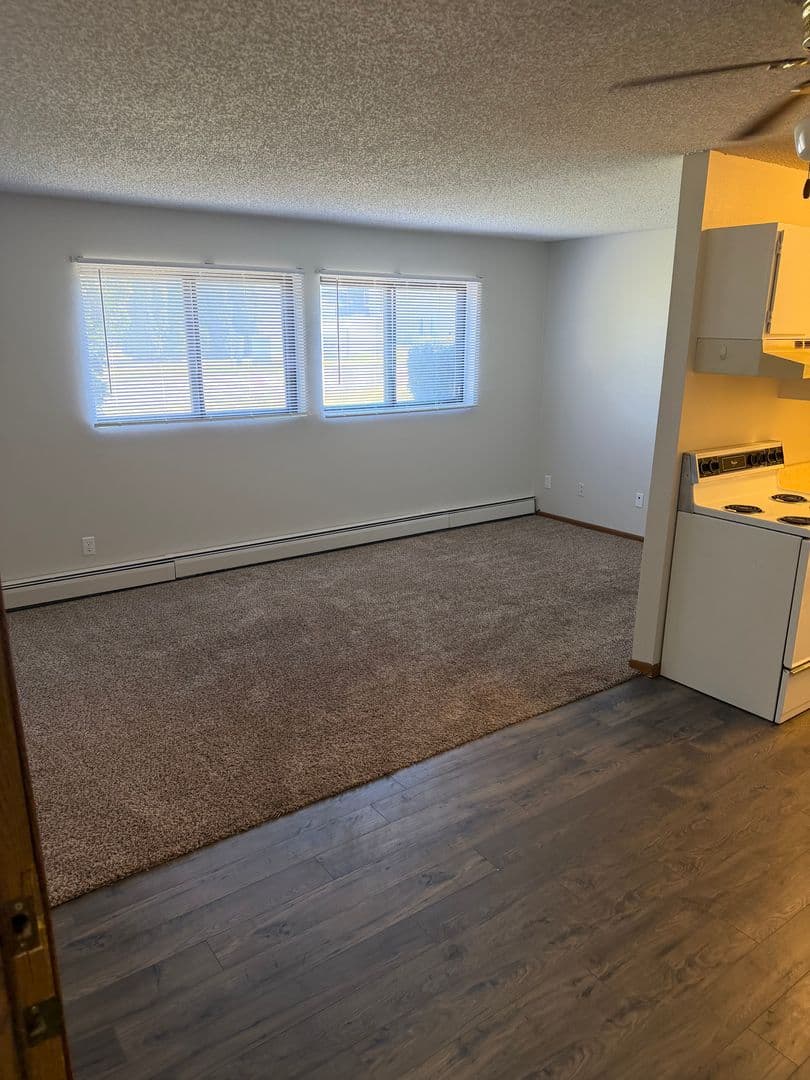 Marion Apartment: 1450-1540 44th St