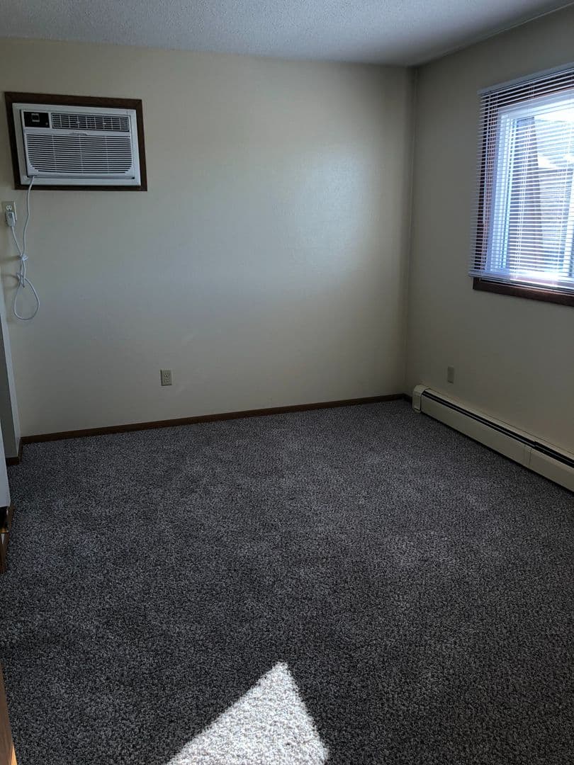 Marion Apartment: 1450-1540 44th St