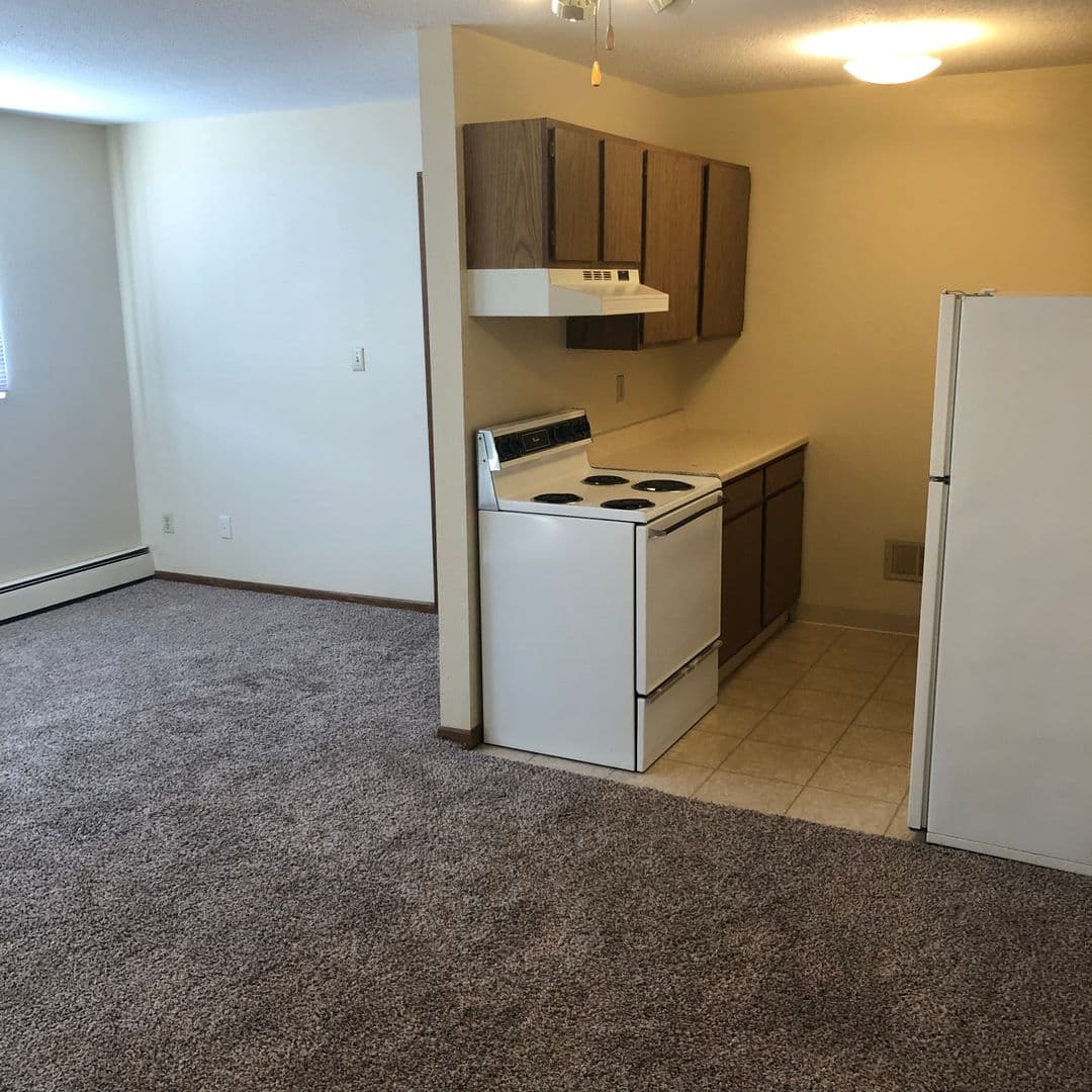 Marion Apartment: 1450-1540 44th St