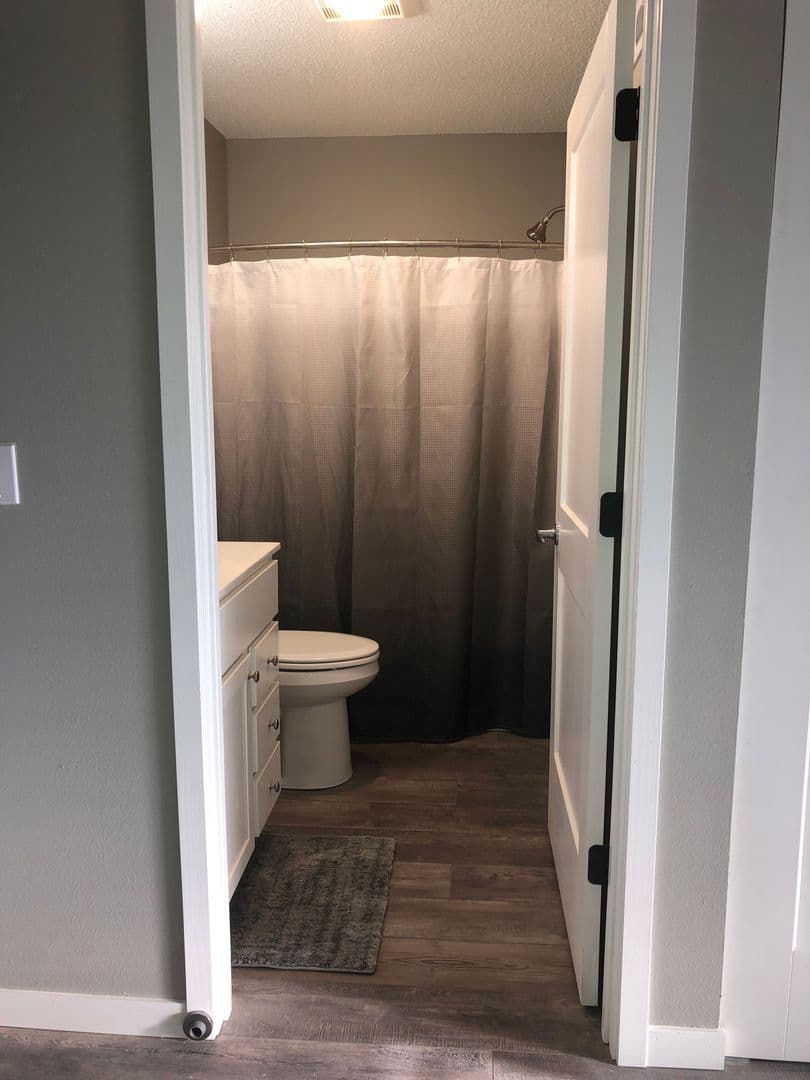 Belle Plaine Apartment: 1540 15th St