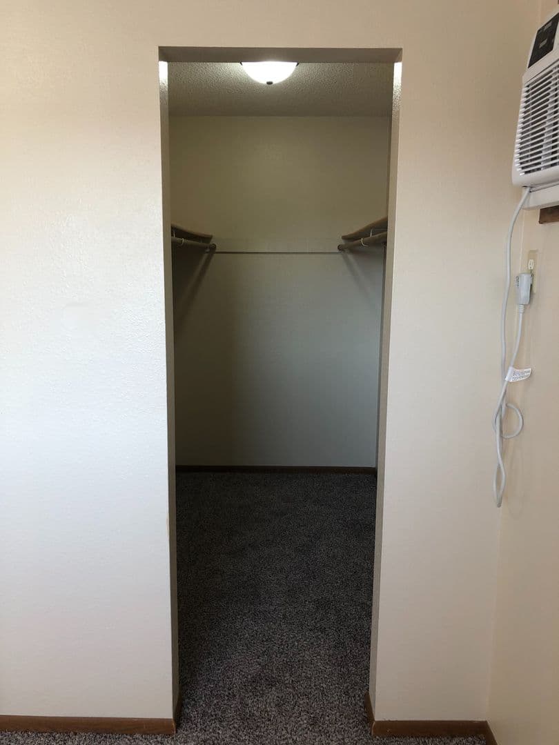 Marion Apartment: 1450-1540 44th St