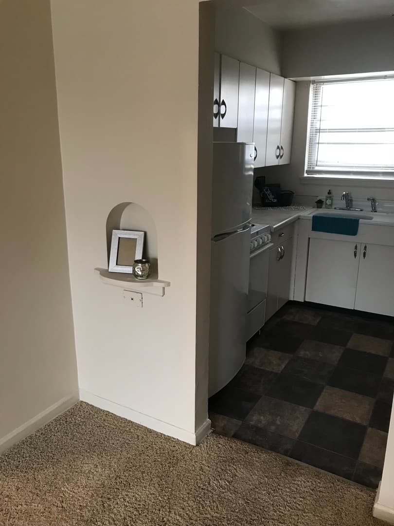 Cedar Rapids Apartment: 1300-1500 Oakland Rd NE