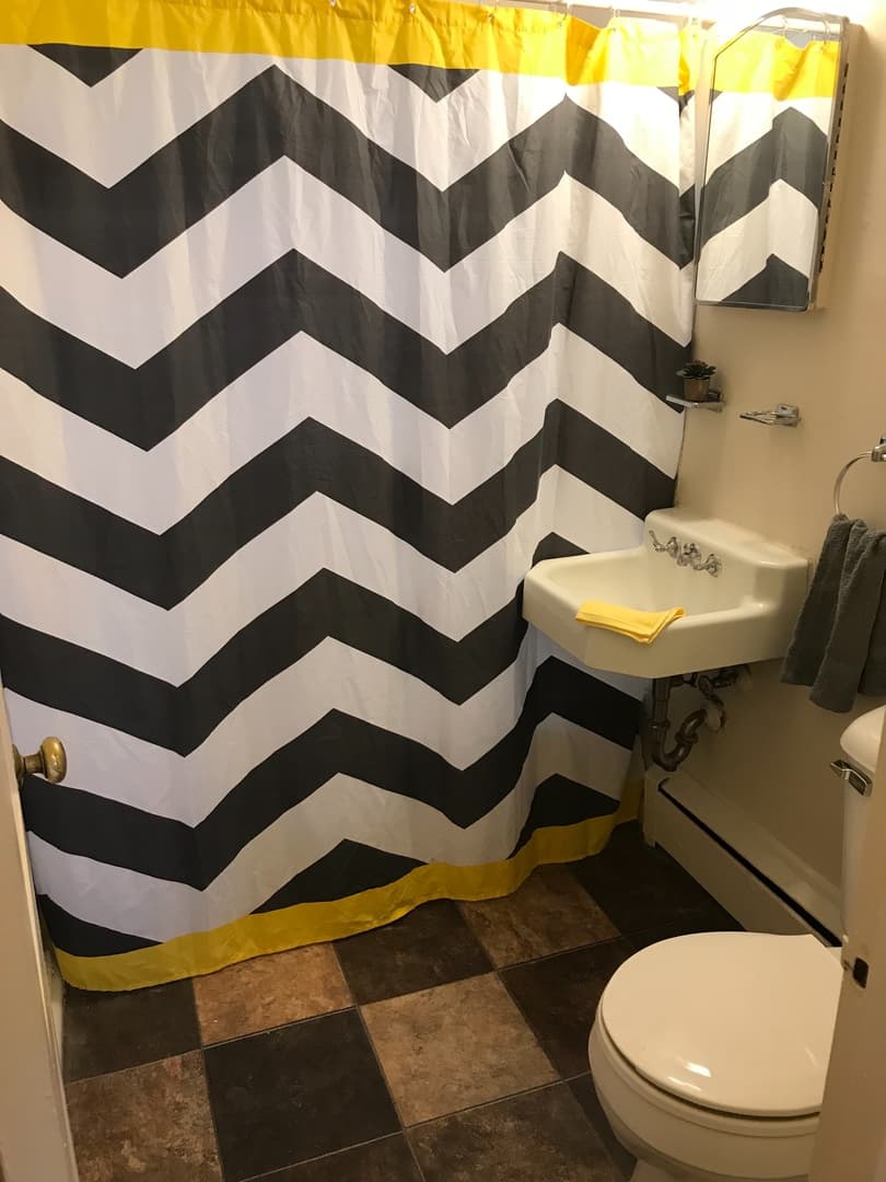 Cedar Rapids Apartment: 1300-1500 Oakland Rd NE