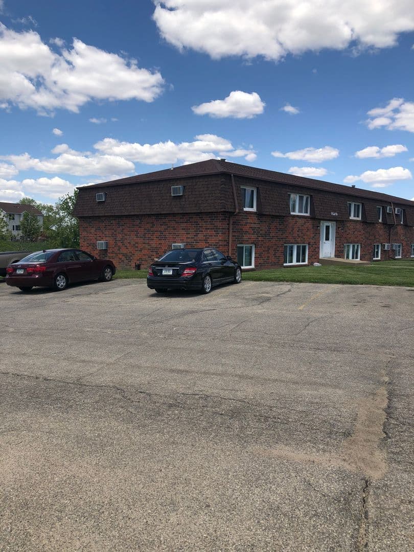 Marion Apartment: 1450-1540 44th St
