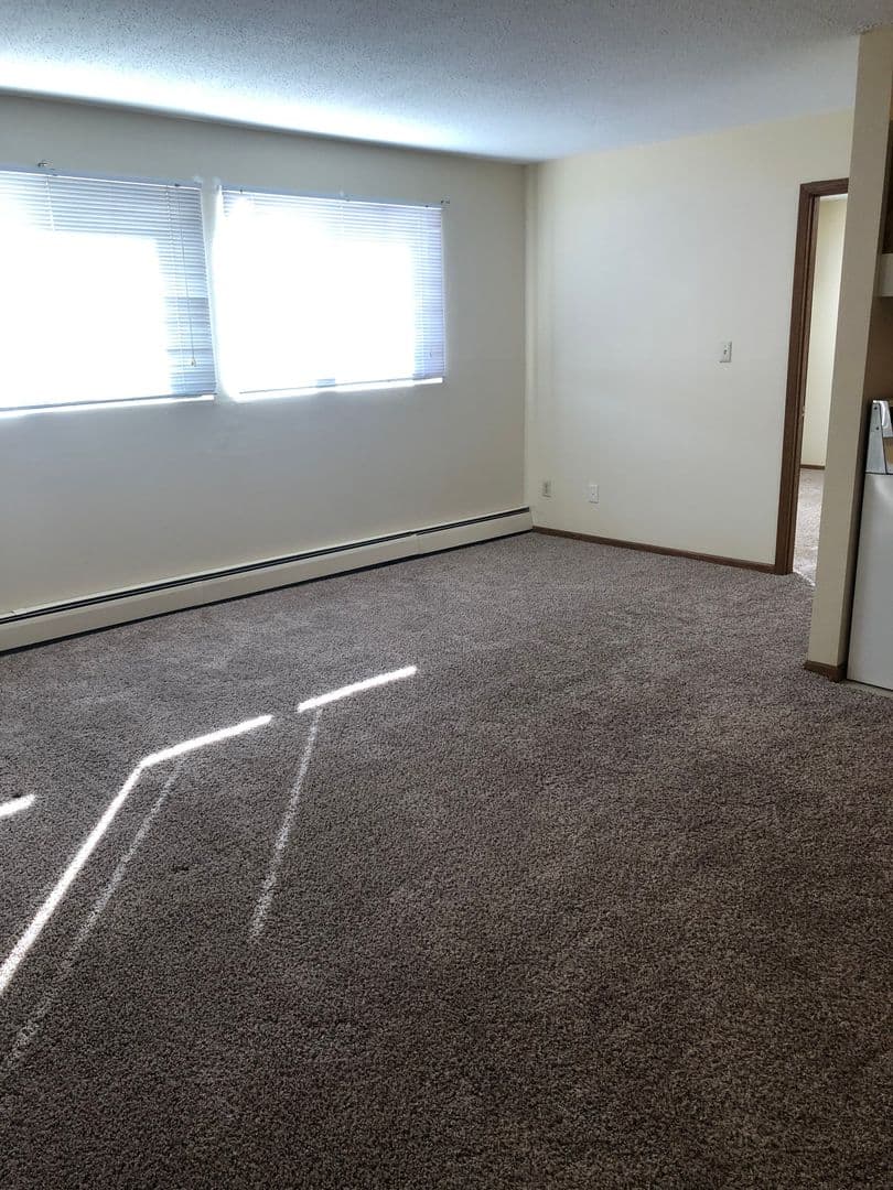 Marion Apartment: 1450-1540 44th St