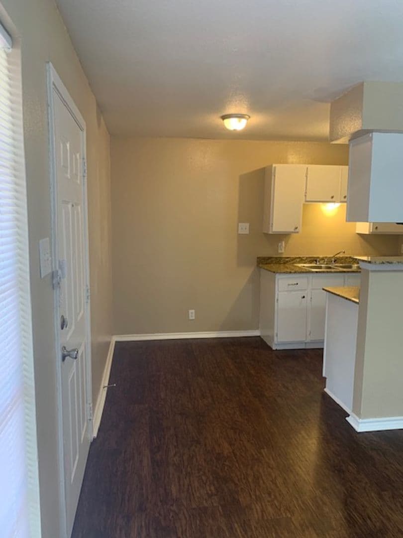 Tyler Apartment: 2400 Shiloh Rd