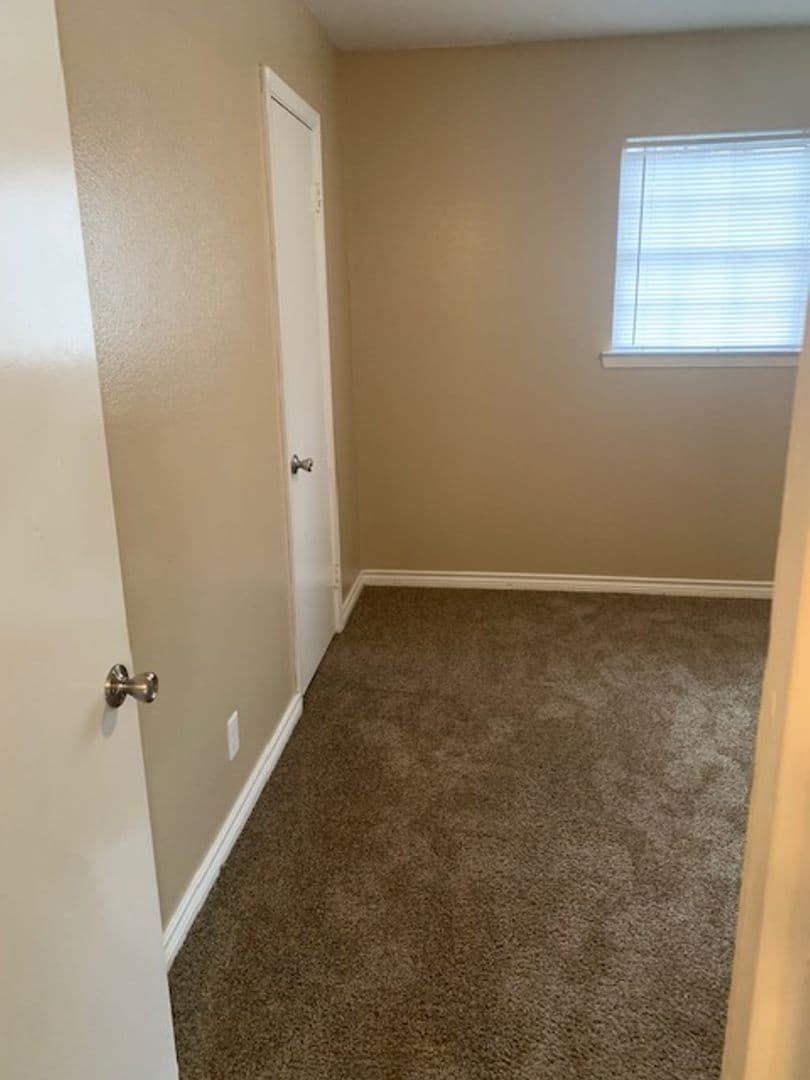 Tyler Apartment: 2400 Shiloh Rd