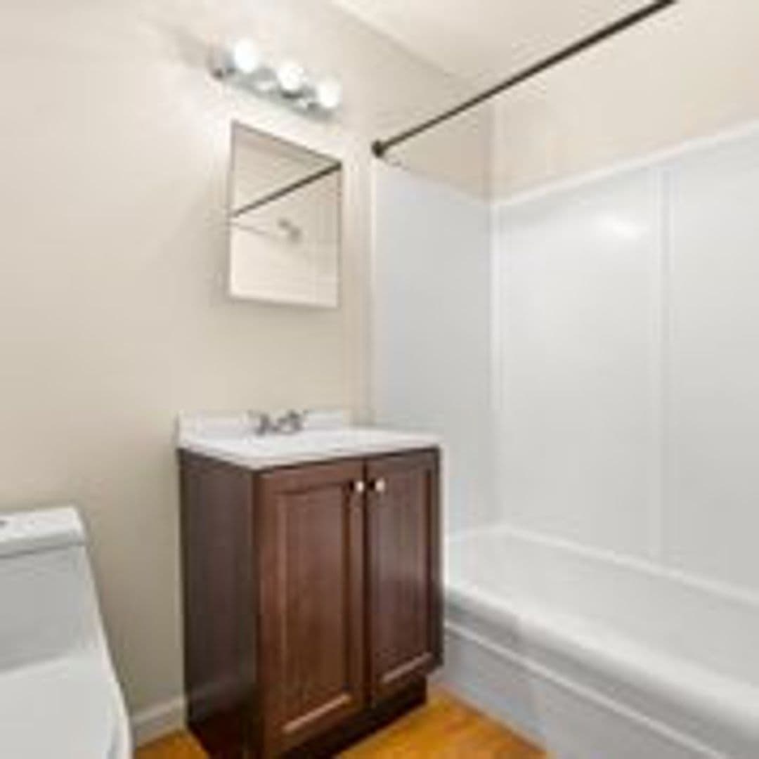 Pottsville Apartment: 20 South 23rd St